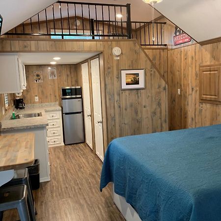 Road Runner Travel Resort Fort Pierce Exterior photo
