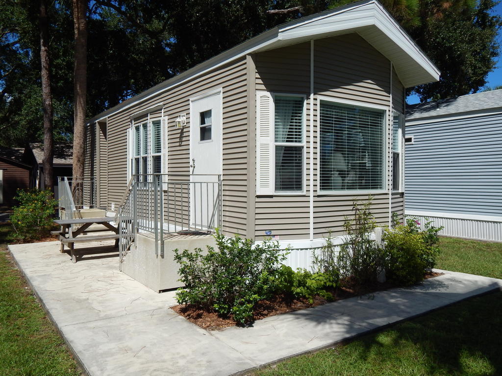 Road Runner Travel Resort Fort Pierce Exterior photo