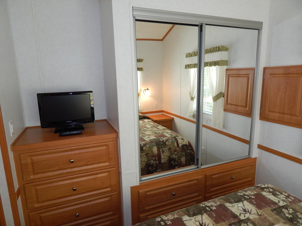 Road Runner Travel Resort Fort Pierce Exterior photo