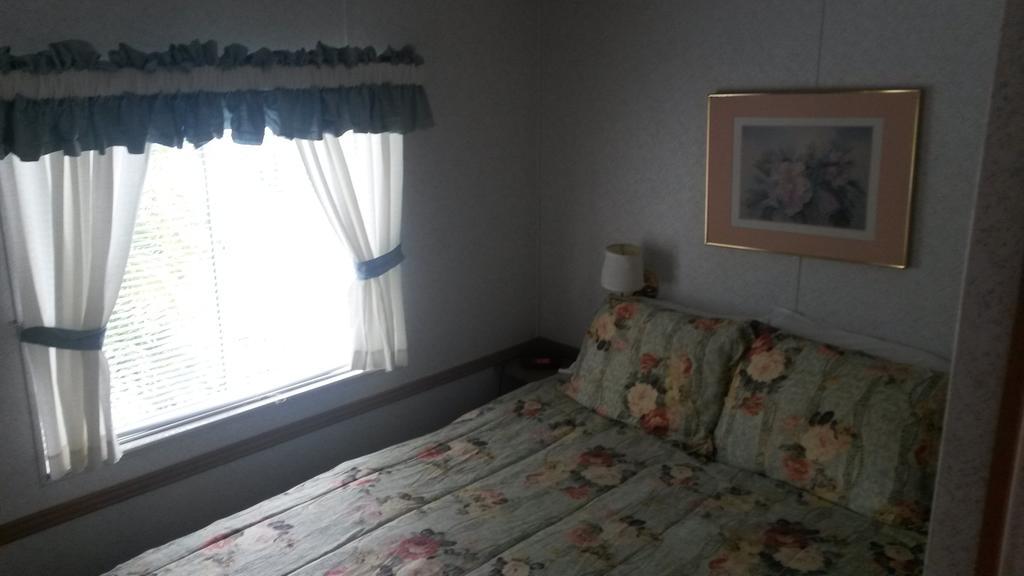 Road Runner Travel Resort Fort Pierce Room photo