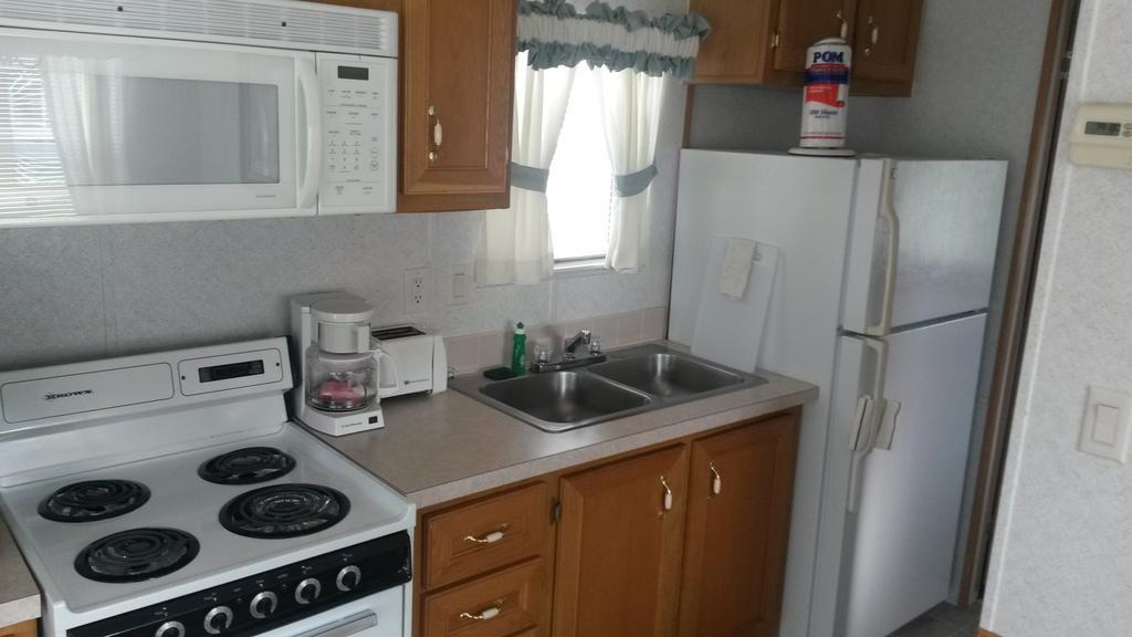 Road Runner Travel Resort Fort Pierce Room photo