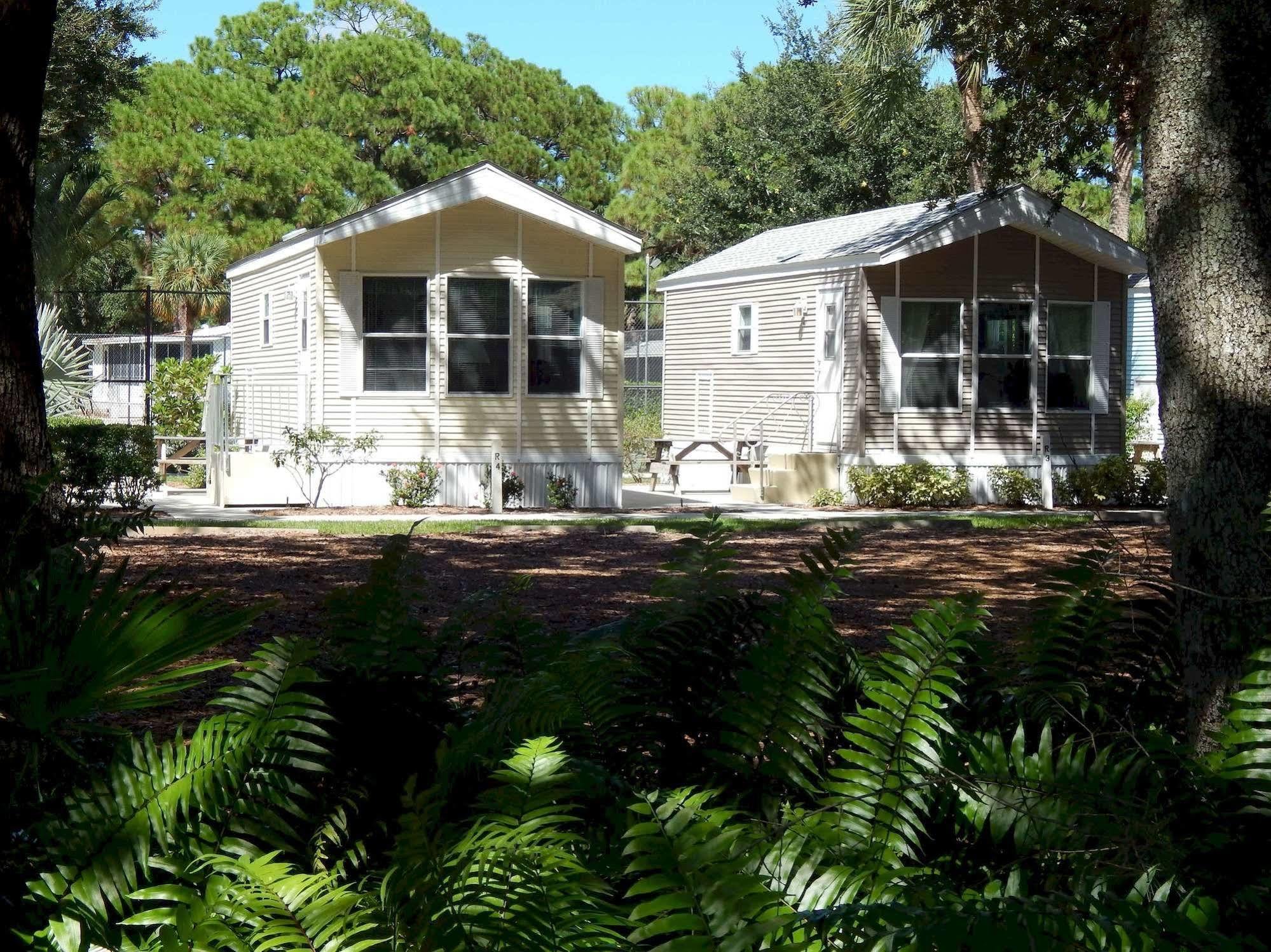 Road Runner Travel Resort Fort Pierce Exterior photo