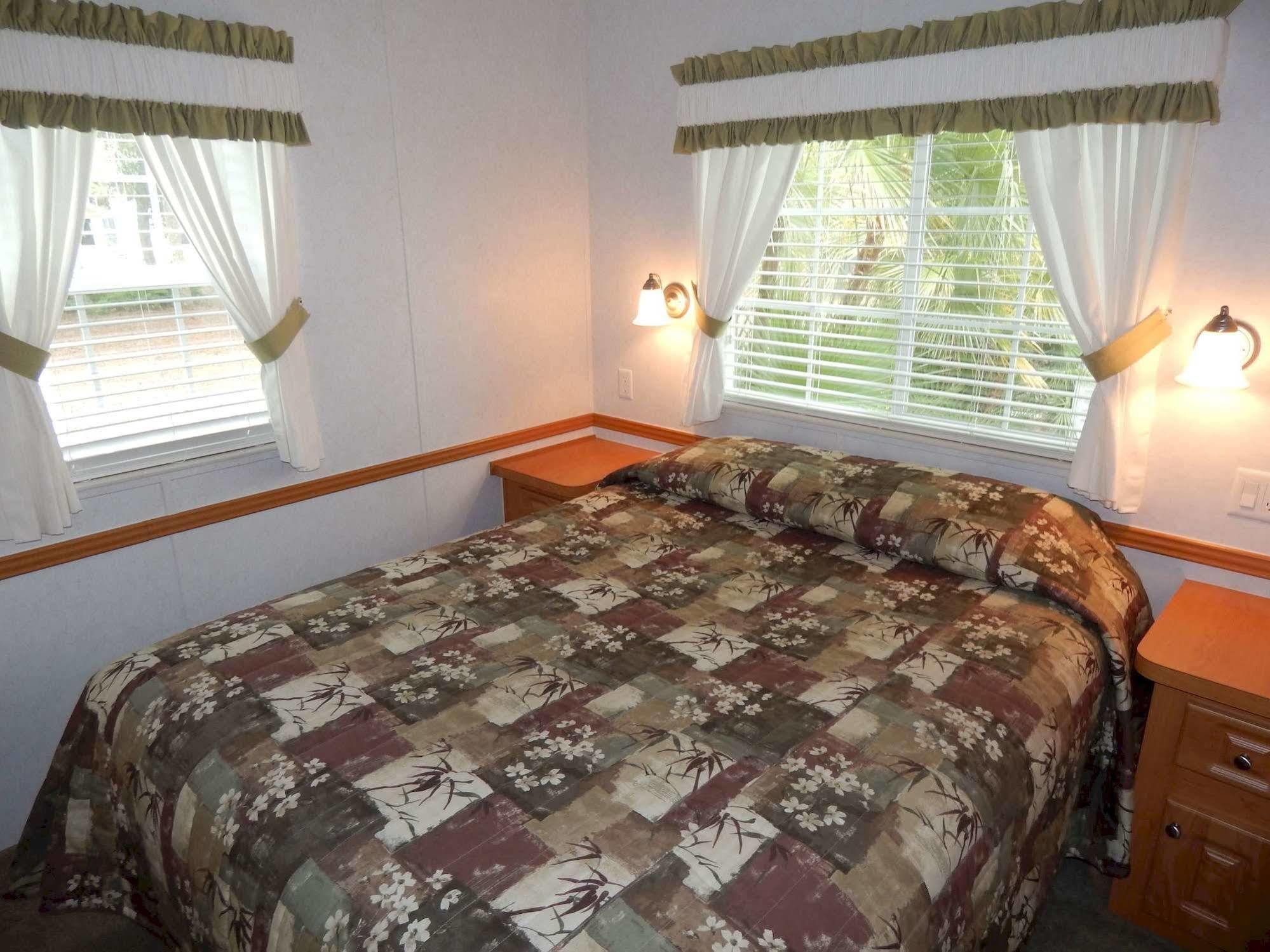 Road Runner Travel Resort Fort Pierce Exterior photo