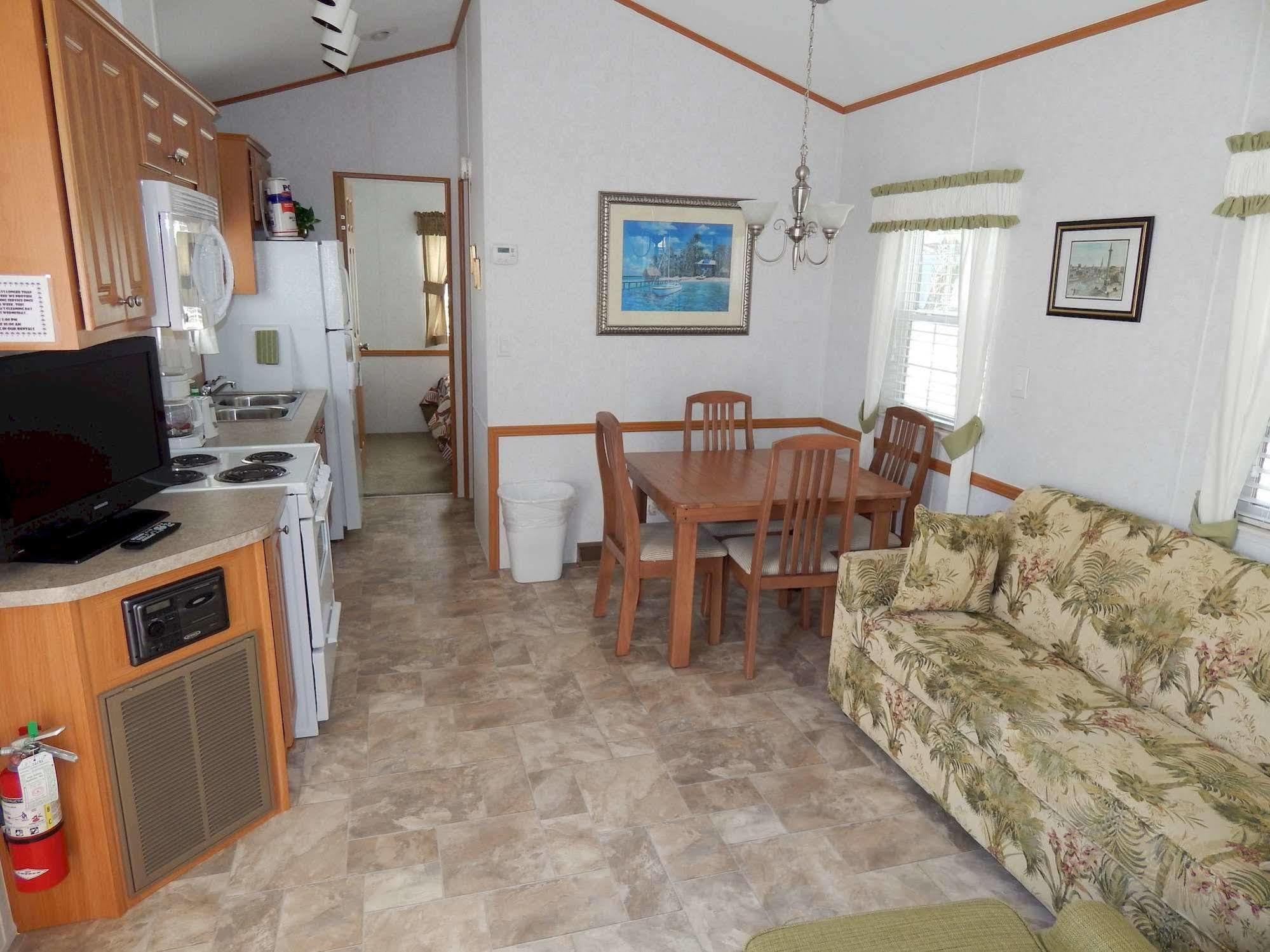 Road Runner Travel Resort Fort Pierce Exterior photo