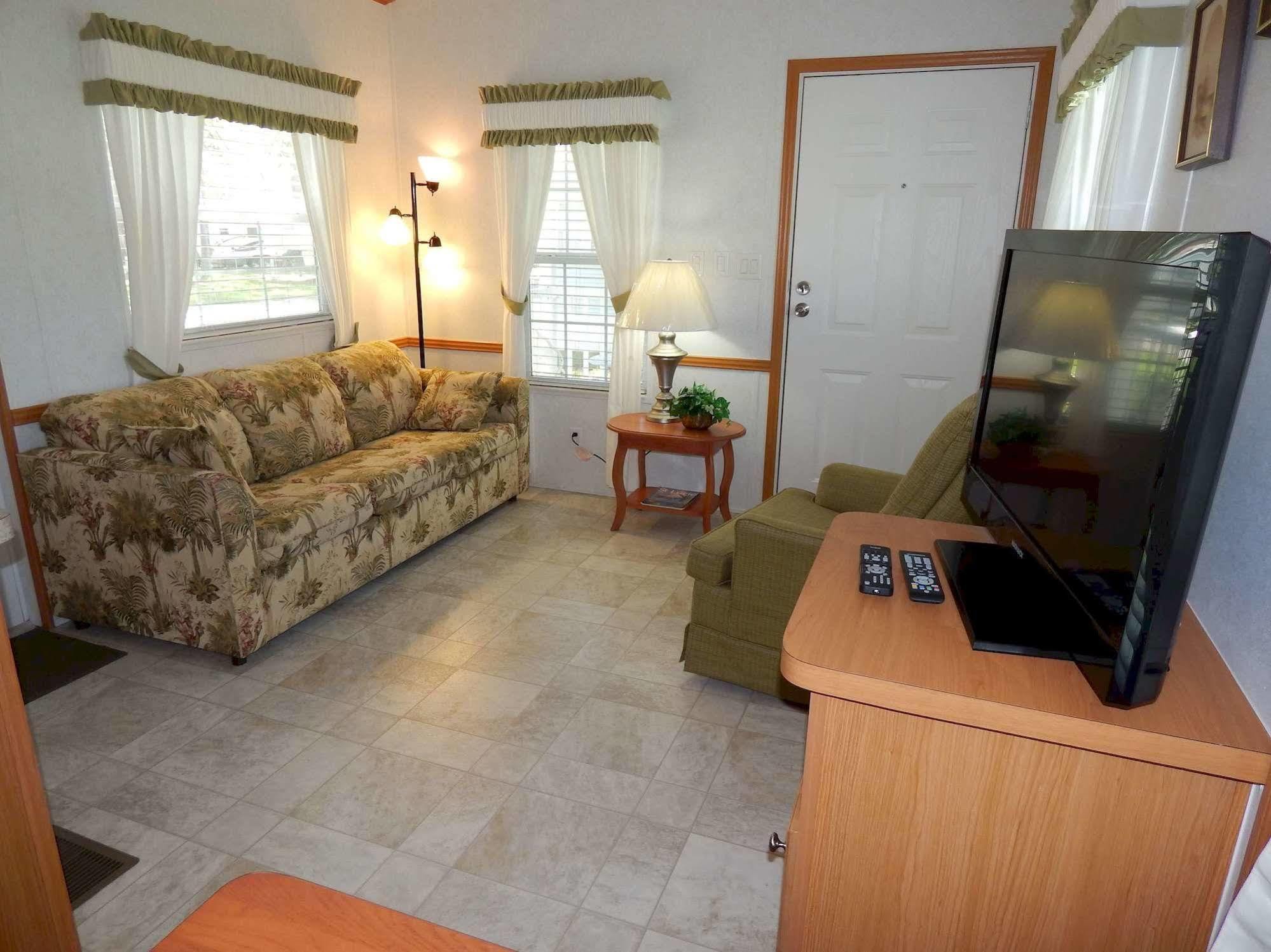 Road Runner Travel Resort Fort Pierce Exterior photo